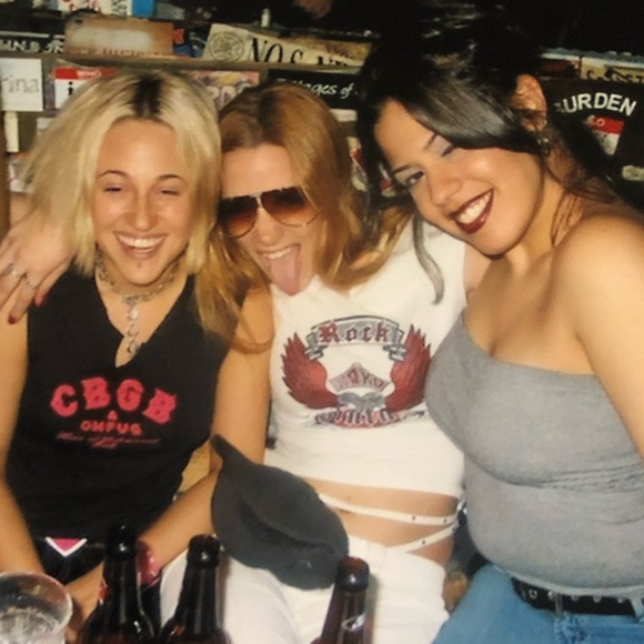 💥Rocksie’s Rags💥 A Variety Of Women’s~Jr’s~Men’s~Home~Kids+90’s & Y2K Vintage! - Picture 8 of 16